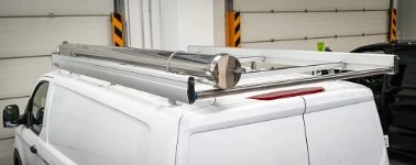 06_The roof rack with pipe carrier on the electrician’s Custom