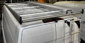 06_The Syncro roof rack on the Crafter