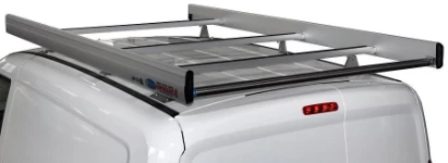 A 2000 Fiat Doblò with a roof rack