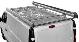 A steel pipe carrier fitted to a Trafic’s roof rack 