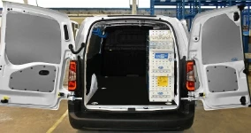 Rivestimento interno e allestimento con valige per Citroen Jumpy
