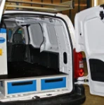 Rivestimento lato destro e pannello portautensili su Citroen Jumpy