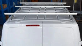 Roof bars on a Jumpy