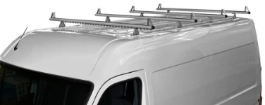 Roof bars on a Movano