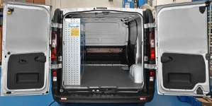 Syncro racking in a 2014 Renault Trafic