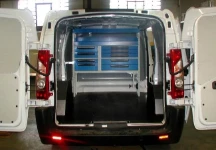 Rivestimento interno in legno e lamiera e portatutto per Jumpy