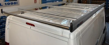 Portatutto Ultrasilent sul tetto del Jumpy