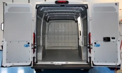 Rivestimento interno con pianale e pannellatura per Berlingo Citroen