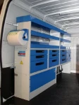 Lato sinistro Opel Movano con pianale, pannellatura, copriruota, ganci e rotaia per cinghie