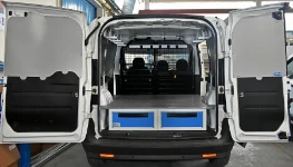 Underfloor drawers in a Doblò