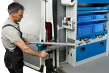 Using a vice on a pull-out bench