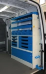 Modulo destro dell'allestimento Syncro Ultra nel NV250, con pannello portautensili e cassettiera